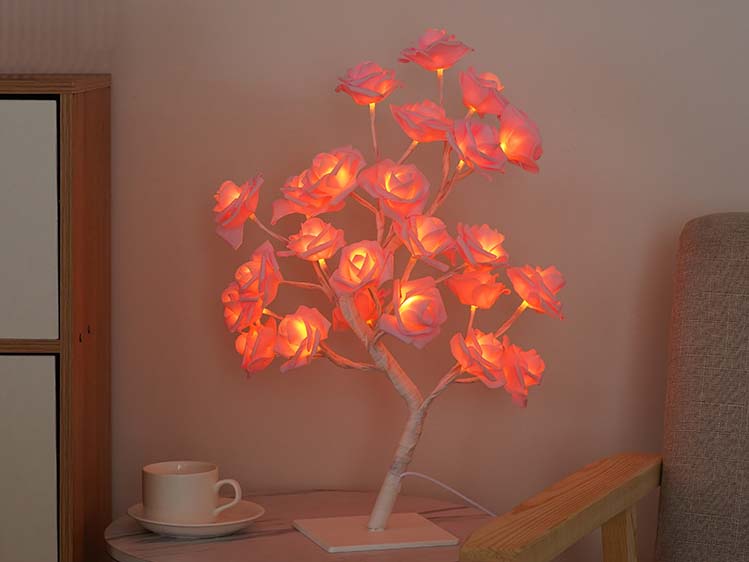 Table tree with rose